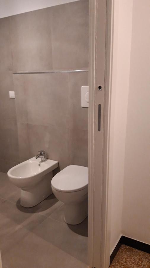 A Casa Di Anna Apartment Finale Ligure Bagian luar foto